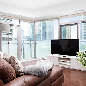 Downtown 2 Bedrooms With Parking Near Rogers Center Apartment