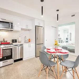 Modern 2br - Regent Park Near Downtown Apartment