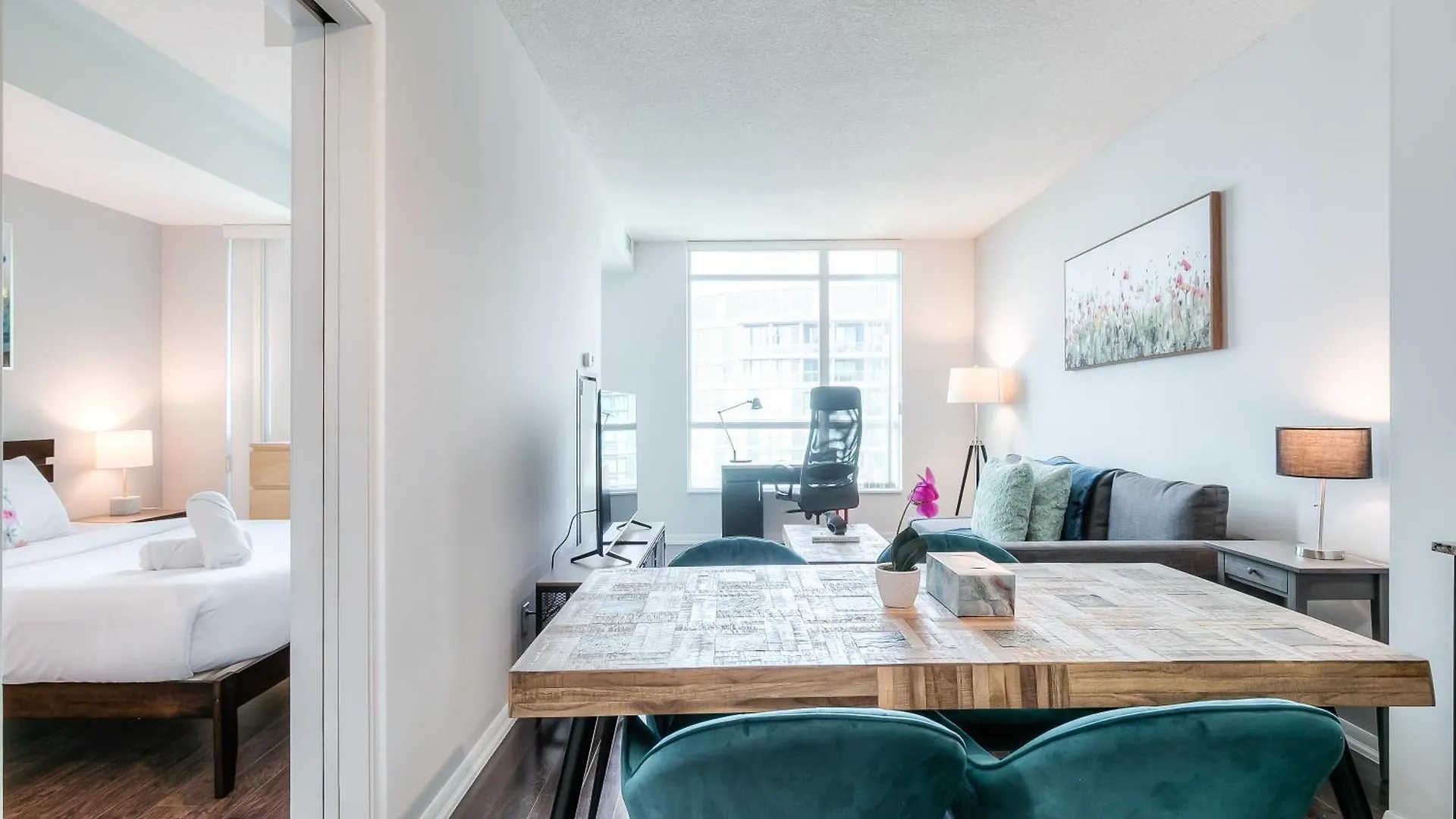 Rivetstays - The Neptune Toronto 0*,  Canada