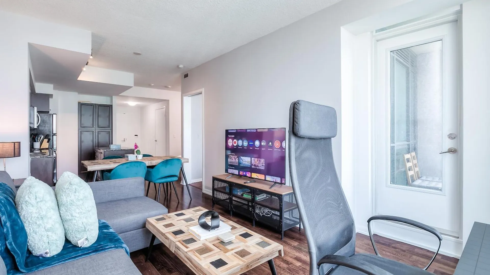 Apartment Rivetstays - The Neptune Toronto
