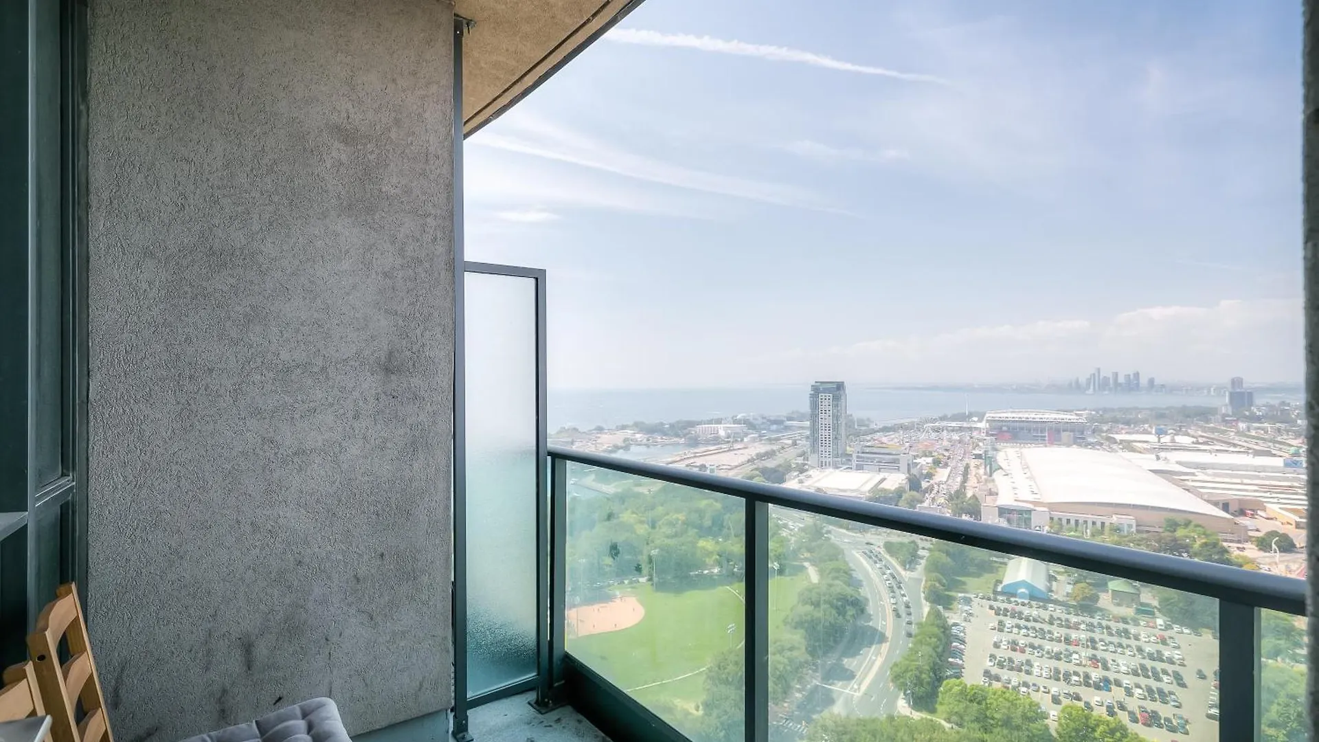 Apartment Rivetstays - The Neptune Toronto